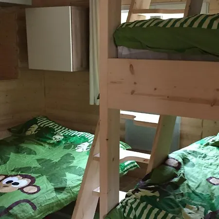 Lama-gite-des-puys Ecologique A 30km Des Pistes, Visite Aux Lamas Charge Ve Holiday home *