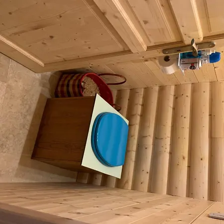 Holiday home Lama-gite-des-puys Ecologique A 30km Des Pistes, Visite Aux Lamas Charge Ve Montaigut-le-Blanc (Puy-de-Dome)